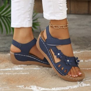 Damen Wedge-Sandalen mit floralem Design R&B