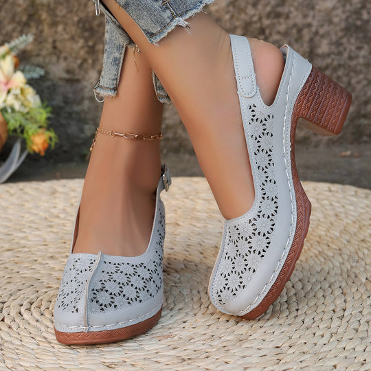 Damen Slingback-Pantoletten mit floralen Ausschnitten R&B