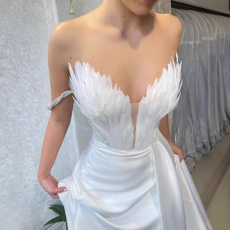 Damen Elegantes Abendkleid mit verzierten Trägern und hohen Schlitz R&B