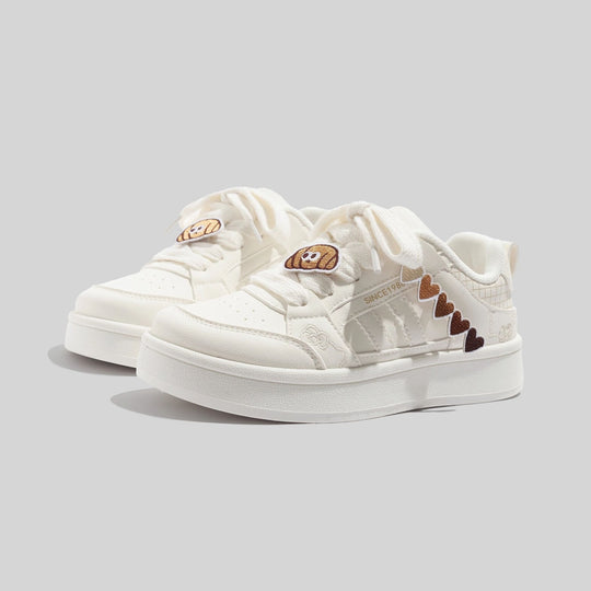 Damen Sneakers im modernen Design mit verspielten Herzmotiven R&B