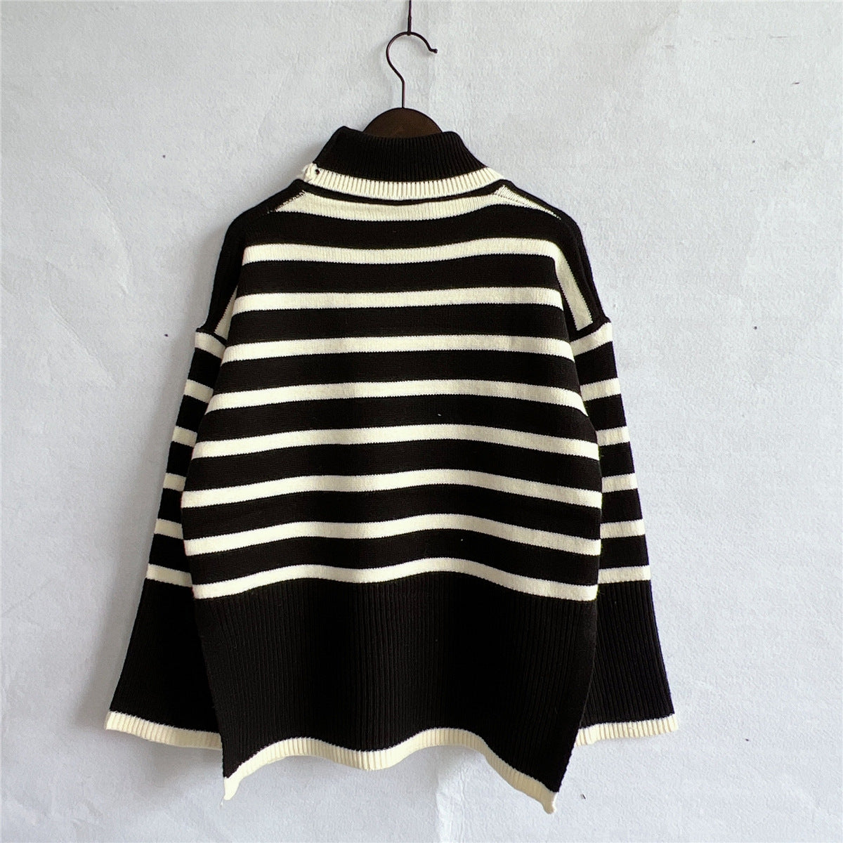 R&B | Gestreifter Strickpullover für Herbst & Winter