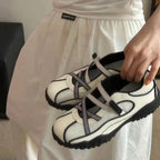 Damen Sportliche Sneakers mit modernem Netzdesign und elastischen Riemen R&B