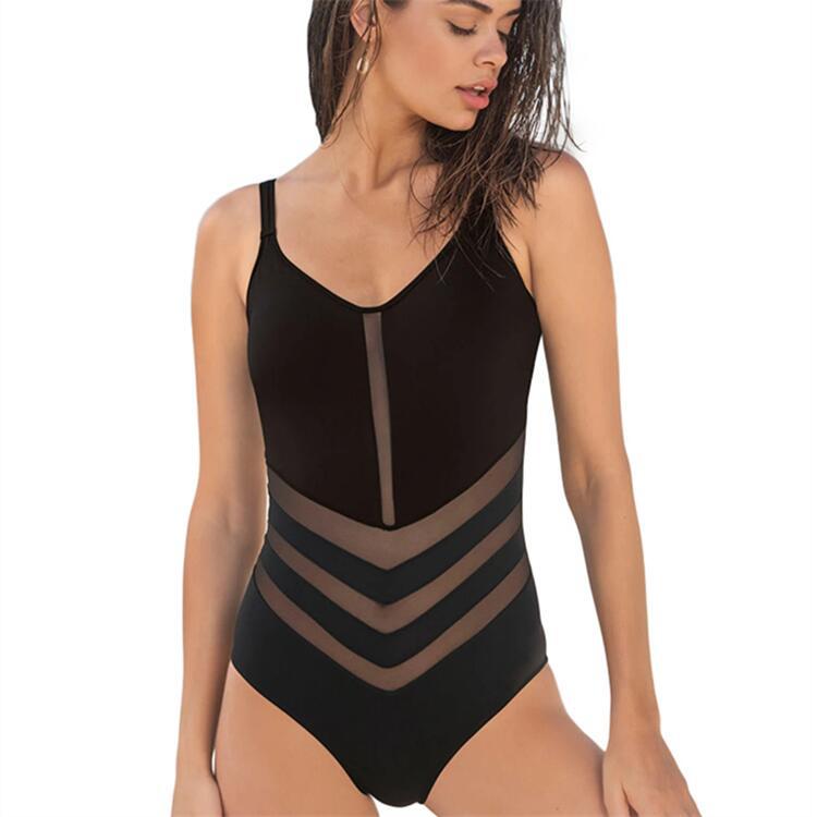 Damen Einteiliger Badeanzug mit raffiniertem Schnitt und modischem Farbakzent R&B