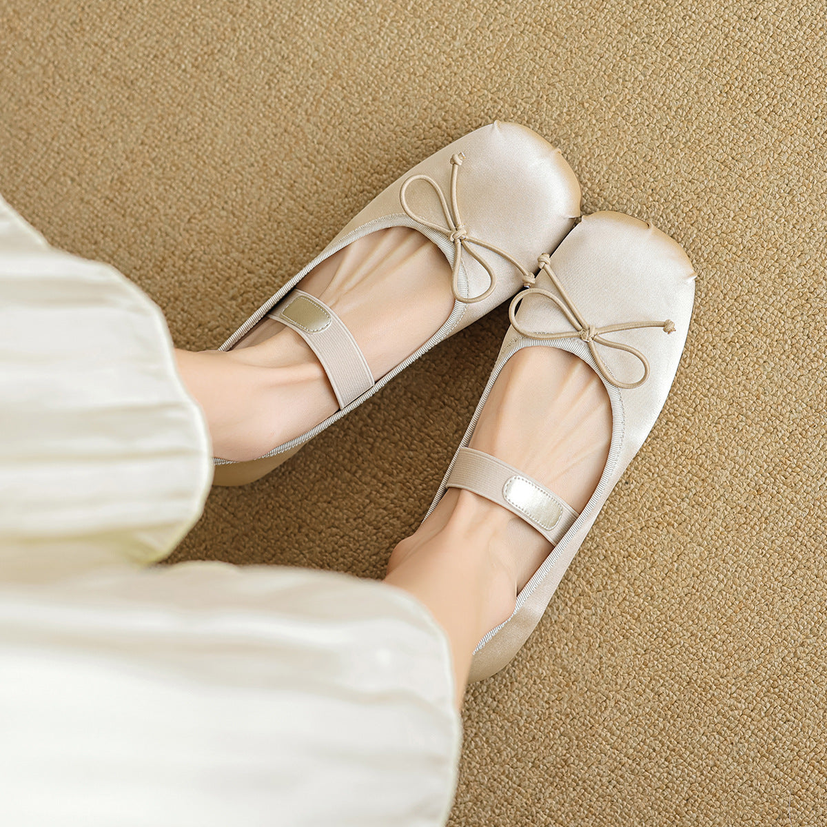 Damen Ballerinas mit verstellbarem Riemen und elegantem Schleifendesign