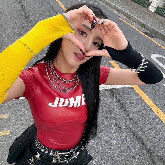 Damen Sportliches Kurzarmoberteil aus glänzendem Funktionsmaterial R&B