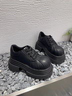 Damen Chunky Sneaker mit robustem Profil und stylischer Nahtdetails