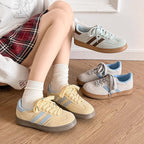 Damen Sneakers mit hochwertigem Velours-Obermaterial und rutschfester Gummisohle R&B