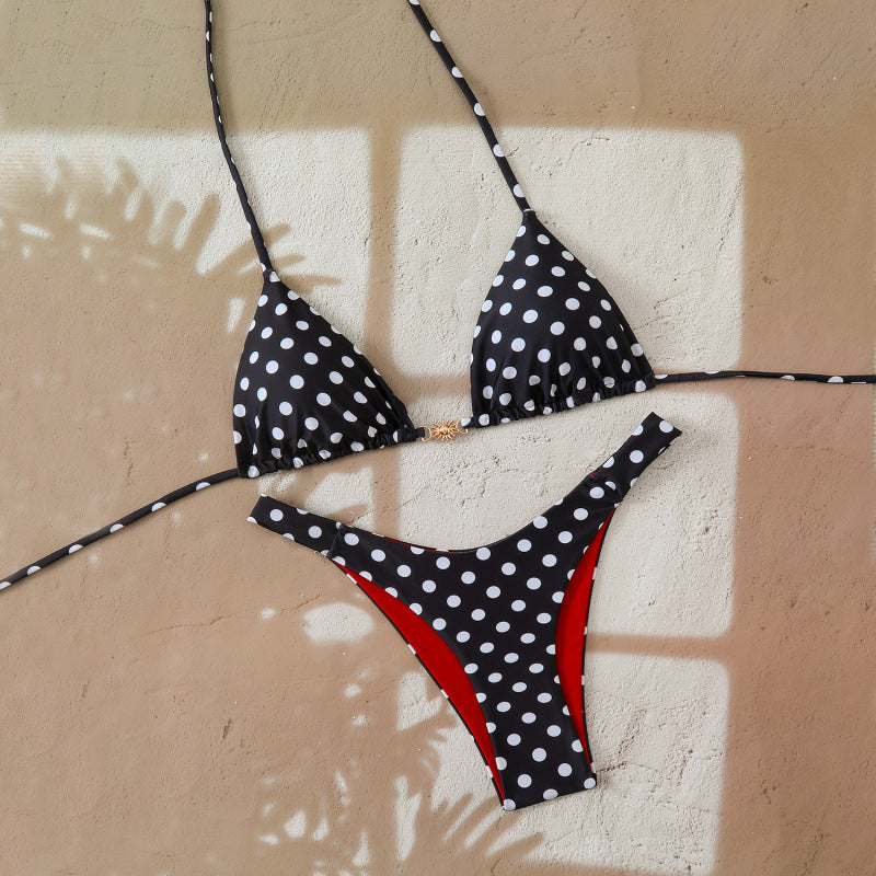 Damen Triangel-Bikini mit modernen Schnittdetails und großflächigen Polka Dots R&B