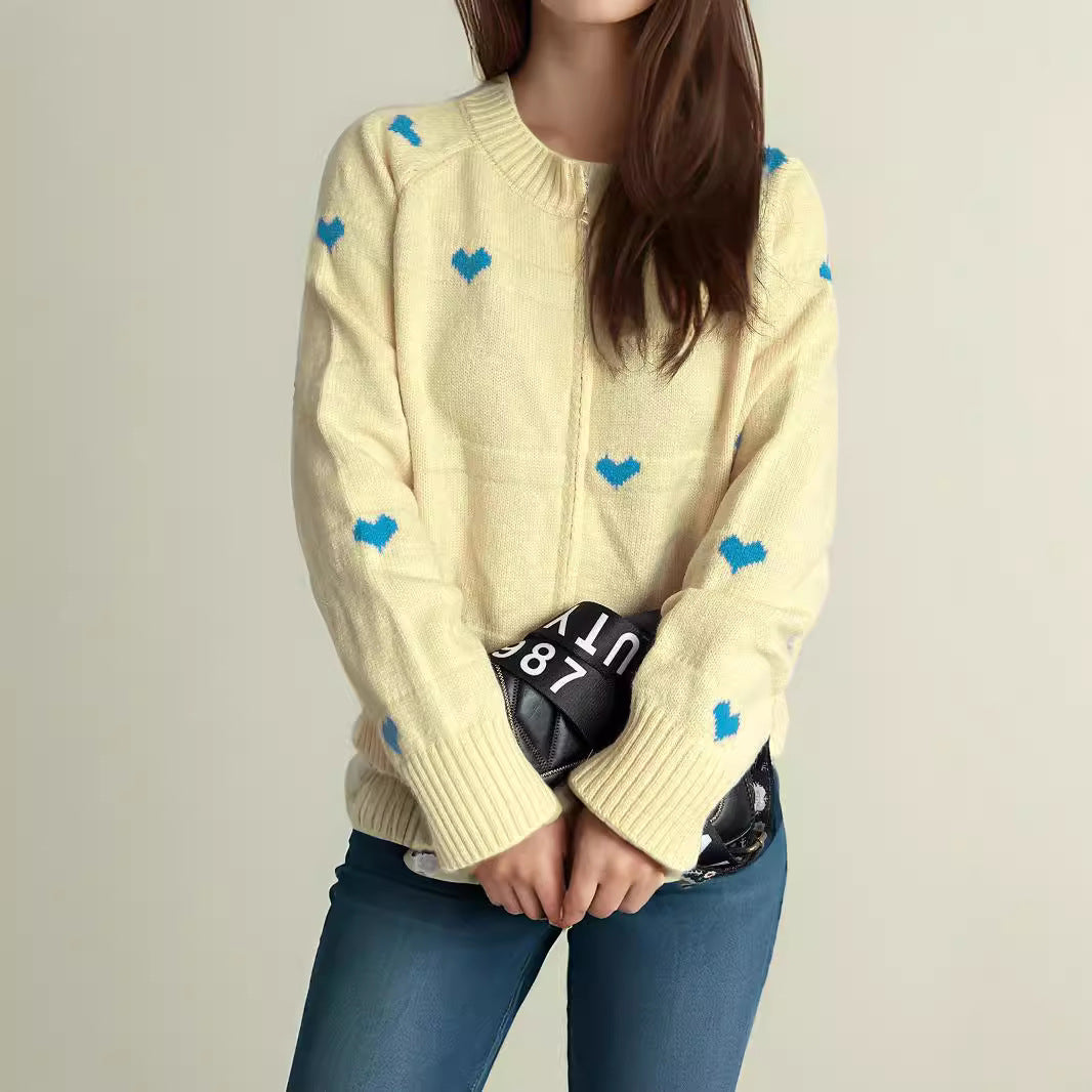 Damen Strickjacke mit Herzmotiv und modernem Reißverschluss R&B