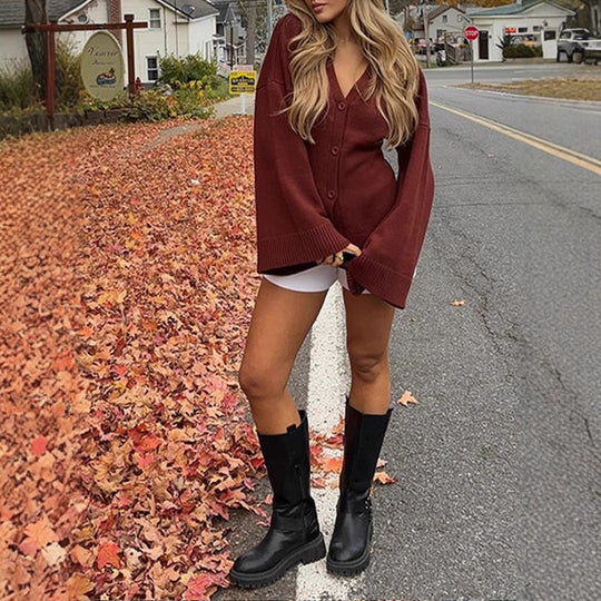 Damen Übergangsstrickjacke mit weiten Ärmeln und Knopfverschluss R&B