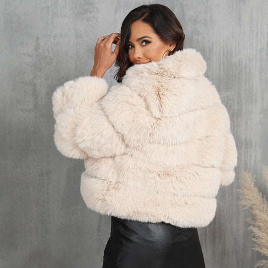 Damen Modische Kunstpelzjacke mit voluminösem Kragen und weich gepolsterten Ärmeln R&B