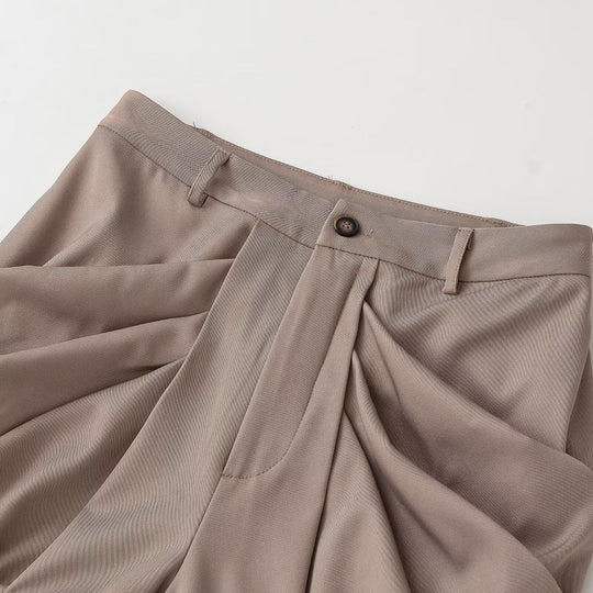 Damen elegante Shorts mit innovativem Faltenwurf und praktischen Seitentaschen R&B
