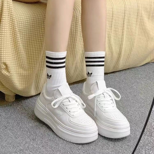 Damen Sportliche Plateau-Sneaker mit innovativem Design und atmungsaktiver Oberfläche R&B