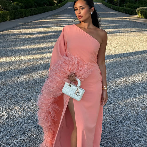 Damen Elegant geschnittenes Maxikleid mit asymmetrischem Ausschnitt und fransigen Details R&B