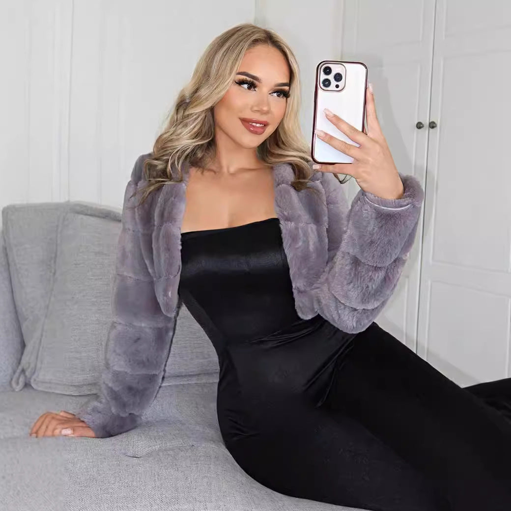Damen Kurze Kunstpelzjacke mit breiten Ärmeln R&B