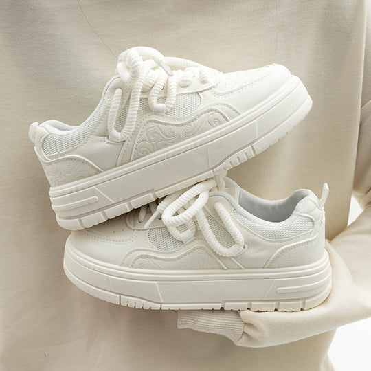Damen Sportliche Sneakers mit detaillierter Struktur und atmungsaktiver Oberflächenstruktur R&B