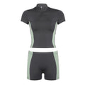 Damen Sportliches Set mit kurzem Oberteil und enganliegenden Shorts R&B