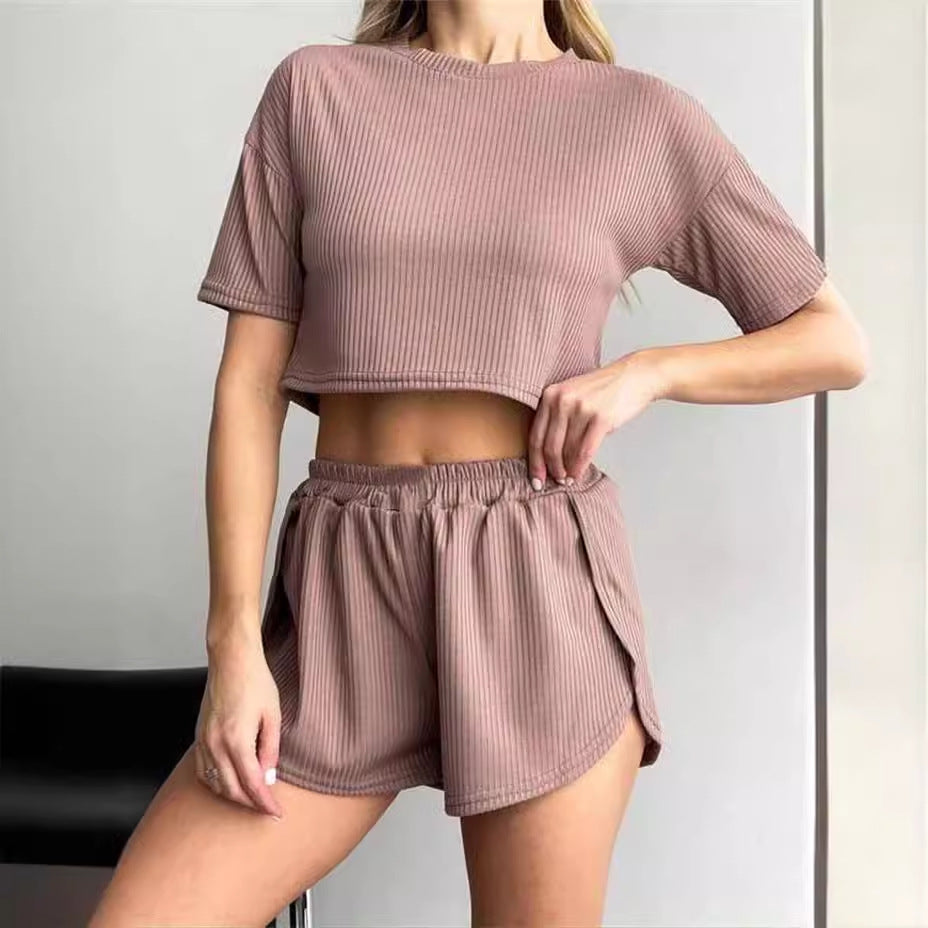 Damen Sportliches Set mit kurzem Oberteil und Shorts R&B