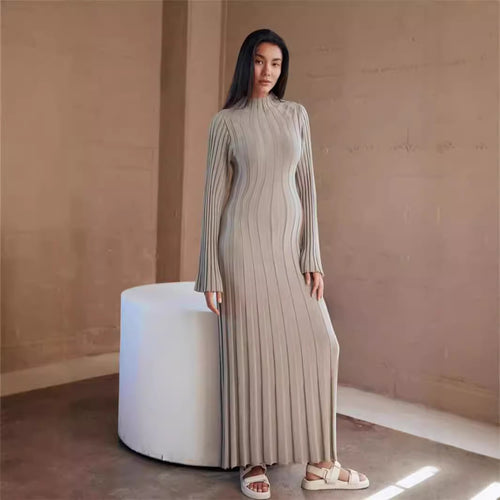 Damen Maxikleid mit elegantem Rippdesign und hochgeschlossenem Kragen R&B