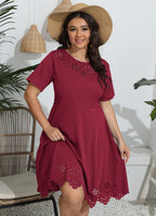 Damen luftiges Kleid mit dekorativem Lochmuster R&B