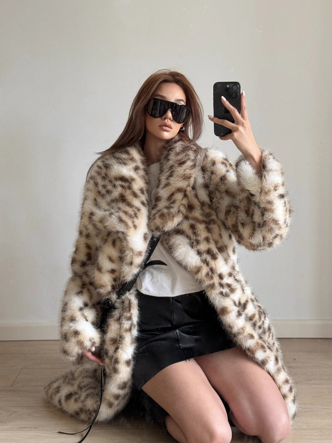 Damen Eleganter Kunstfellmantel mit animalischem Muster R&B