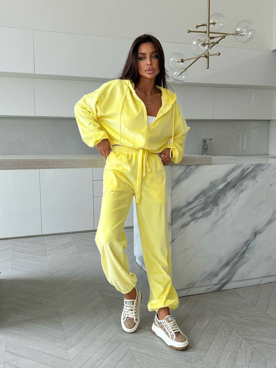 Damen weichfallendes Freizeitsuit mit praktischer Kapuze R&B