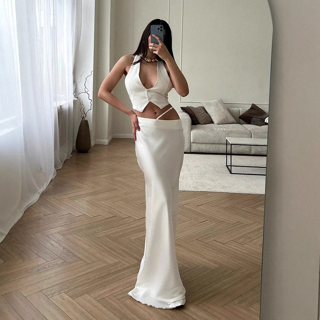 Damen Elegantes Maxikleid mit schulterfreiem Design und seidigem Finish R&B