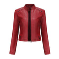 Damen nan kurze taillierte Kunstlederjacke mit Nietenbesatz und Stehkragen R&B