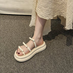 Damen modische Clogs mit gemusterten Riemen und komfortabler Fußbettgestaltung R&B