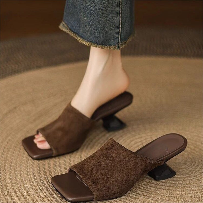 Damen elegante Mules mit geschwungenem Absatz R&B