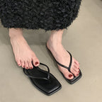 Damen Zehentrenner mit modernem Design und flacher Sohle R&B