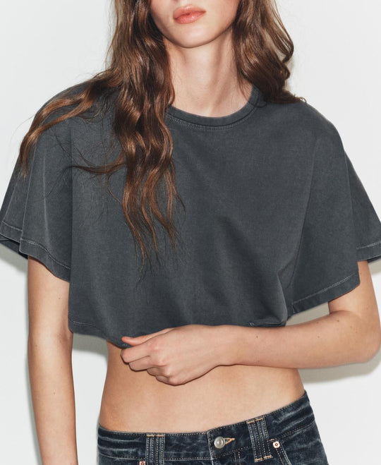 Damen cropped T-Shirt mit weit geschnittenen Ärmeln und weichem Baumwollmaterial R&B