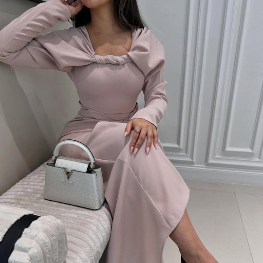 Damen Maxikleid mit elegantem Wickelausschnitt und figurbetonter Silhouette R&B