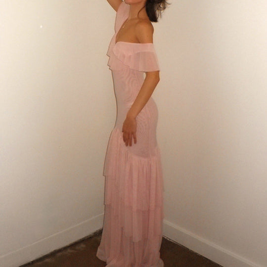 Damen Maxi-Kleid mit voluminösen Rüschendetails und figurformendem Schnitt R&B