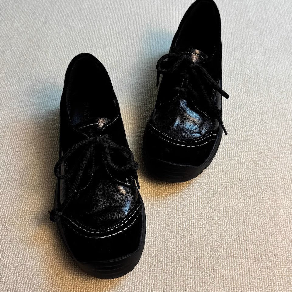 Damen modische Schnürschuhe mit flexibler Sohle und eleganter Verarbeitungsweise R&B