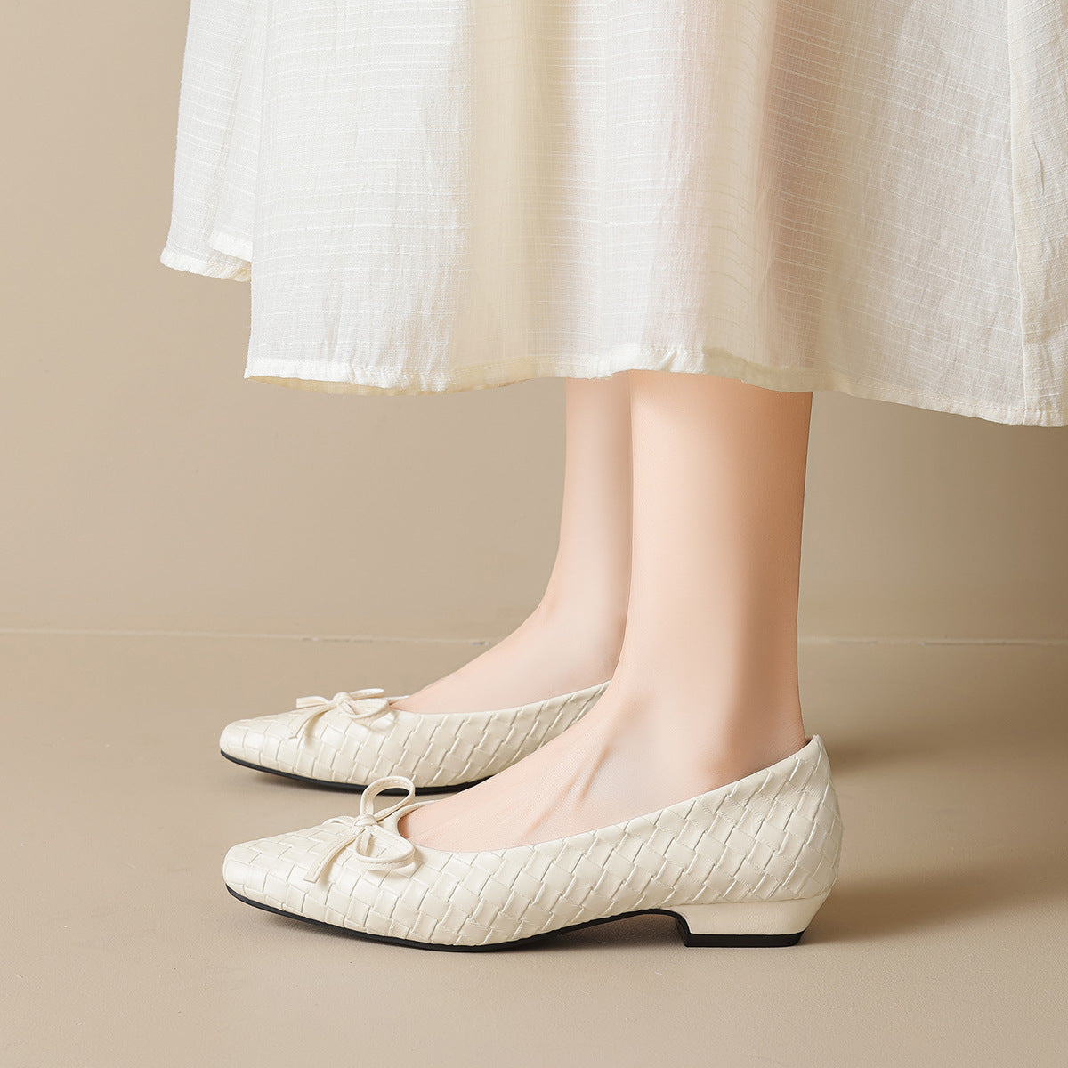Damen Ballerinas mit hochwertigem geflochtenem Design und zartem Schleifendetail