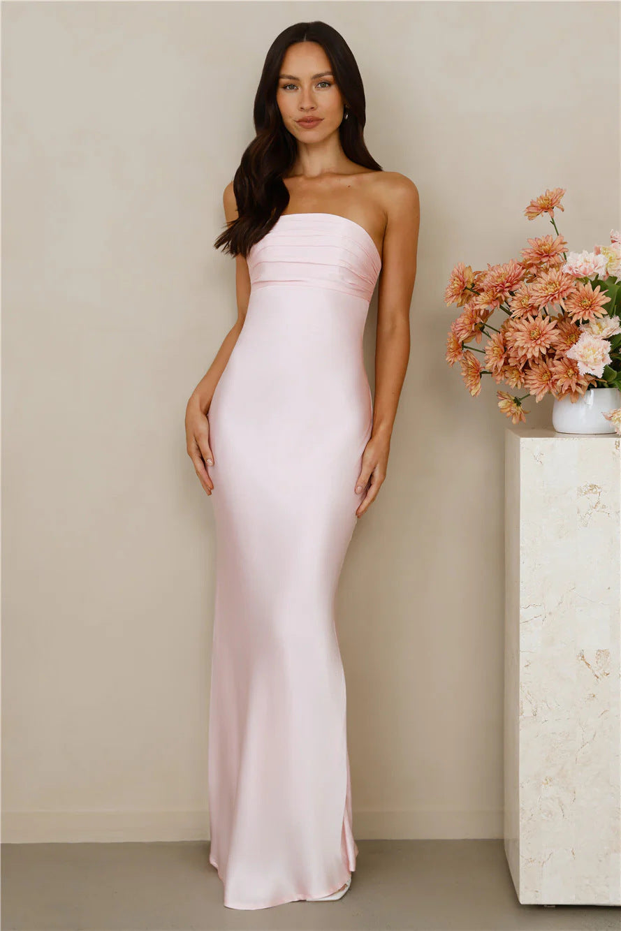 Damen Elegantes trägerloses Maxikleid mit schimmerndem Satin und figurbetontem Schnitt