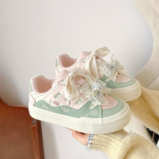 Damen Sneakers mit verspielt romantischen Details und komfortablen Sohlen R&B