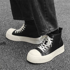 Damen Hohe Plateausneaker mit robustem Profil und sportlichem Design