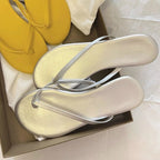 Damen Elegante Flip-Flops mit schimmerndem Riemen und komfortabler Sohle EB