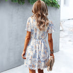 Damen Wickelkleid mit floralen Details und luftigen Ärmeln R&B