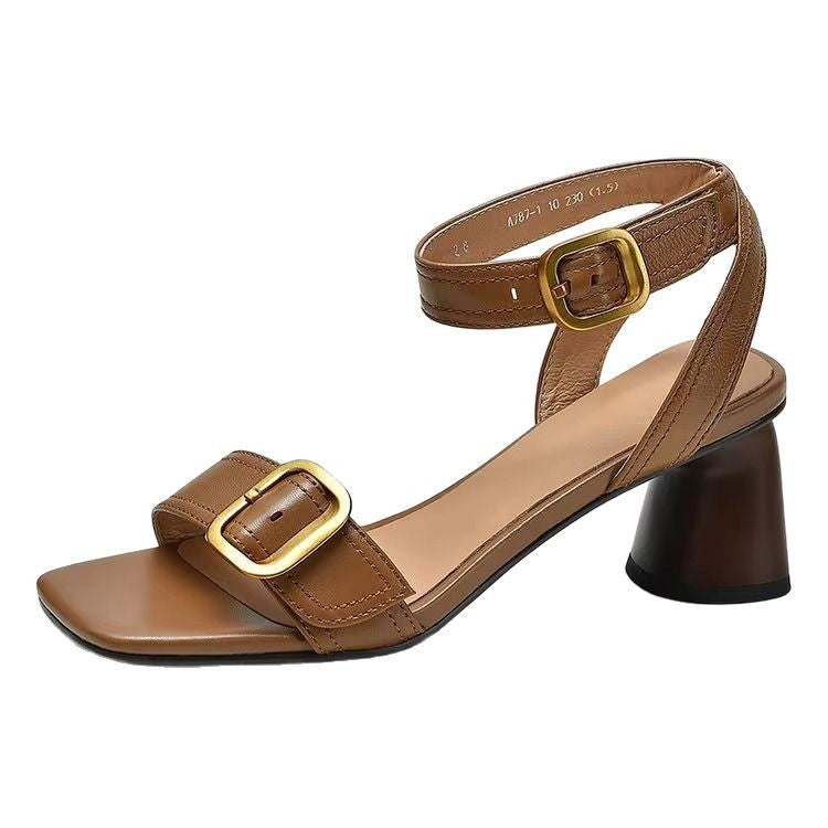 Damen elegante Sandalen mit breitem Riemen und markanter Schnalle R&B