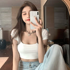 Damen Crop-Top mit enganliegendem Rundhalsausschnitt und figurbetontem Schnitt