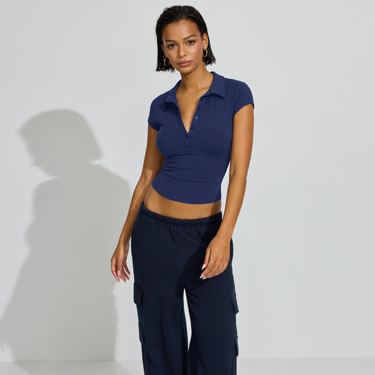 Damen Polo-Shirt mit kurzem Schnitt und modischer Knopfleiste R&B