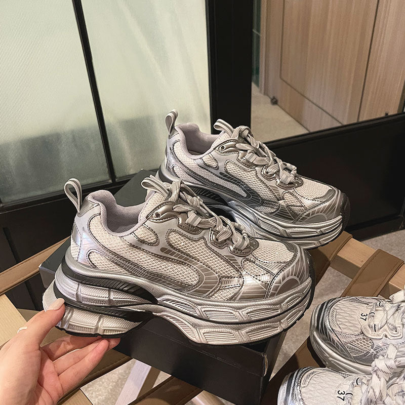 Damen Sportliche Chunky Sneakers mit reflektierenden Oberflächen und optimaler Dämpfung R&B
