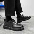 Herren Schnürschuhe mit rutschfester Sohle von