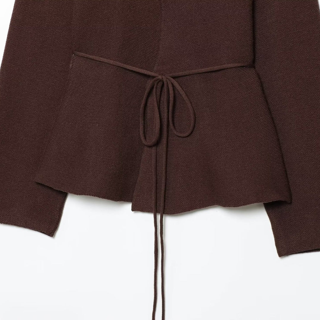Damen Strickjacke mit eleganter Taillierung und V-Ausschnitt R&B
