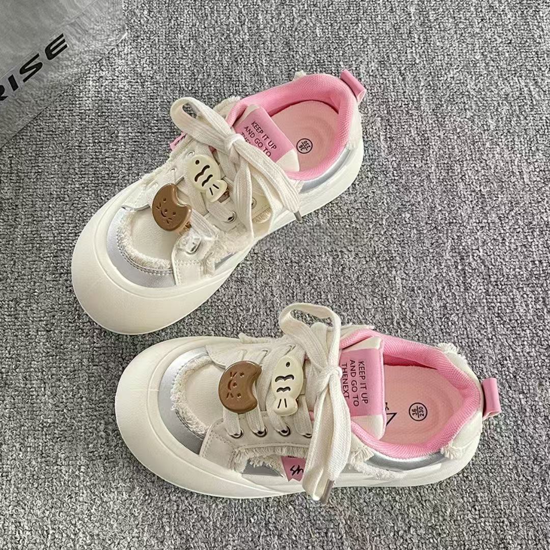 Damen Verspielte Sneaker mit einzigartigem Design R&B