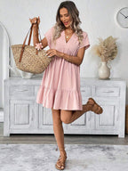 Damen kurzes Sommerkleid mit tiefem V-Ausschnitt und Rüschensaum R&B