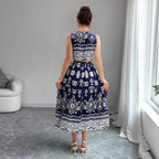 Damen Maxikleid mit elegantem V-Ausschnitt und grafischem Muster R&B